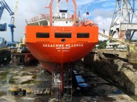 Teadvuslaeva 'Akademik Fedorov' rollide ja pollipostide äärikute augude puurimine
