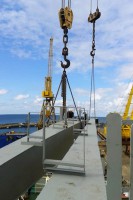 Disassembly and assembly of the deck crane booms on M/V 'Zenit'